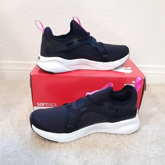 Puma - Picture 4 of 4